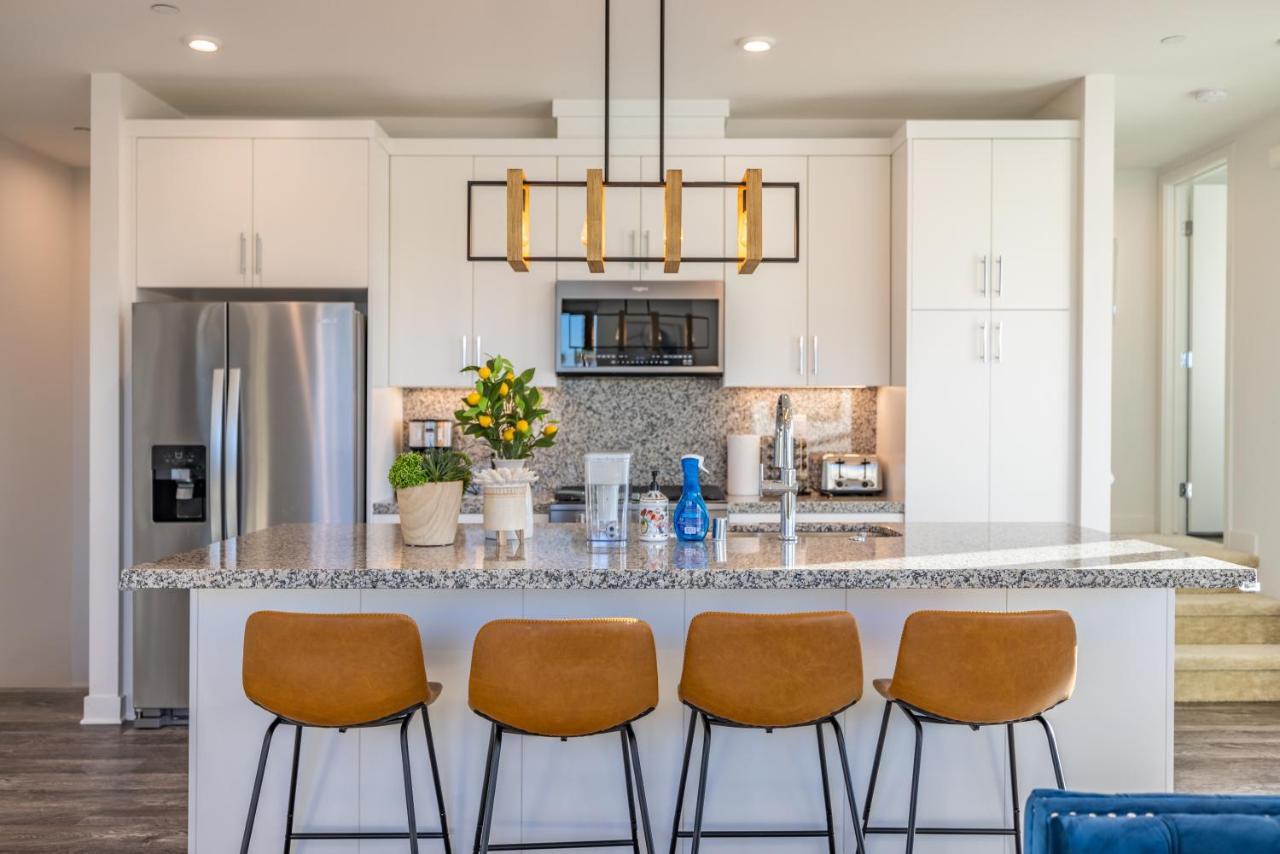 Disney Firework View 3 Bedrooms Townhouse Kitchen Fast Wifi อนาไฮม์ ภายนอก รูปภาพ