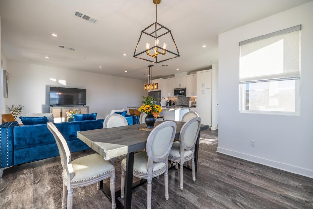 Disney Firework View 3 Bedrooms Townhouse Kitchen Fast Wifi อนาไฮม์ ภายนอก รูปภาพ